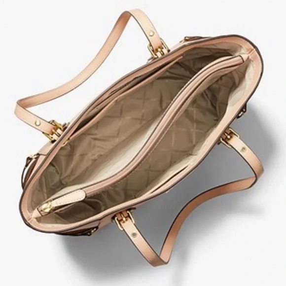 Michael Kors Voyager Saffiano Leather Tote Bag
Style#30H1GV6T4T
NWT
OYSTER - Picture 3 of 16